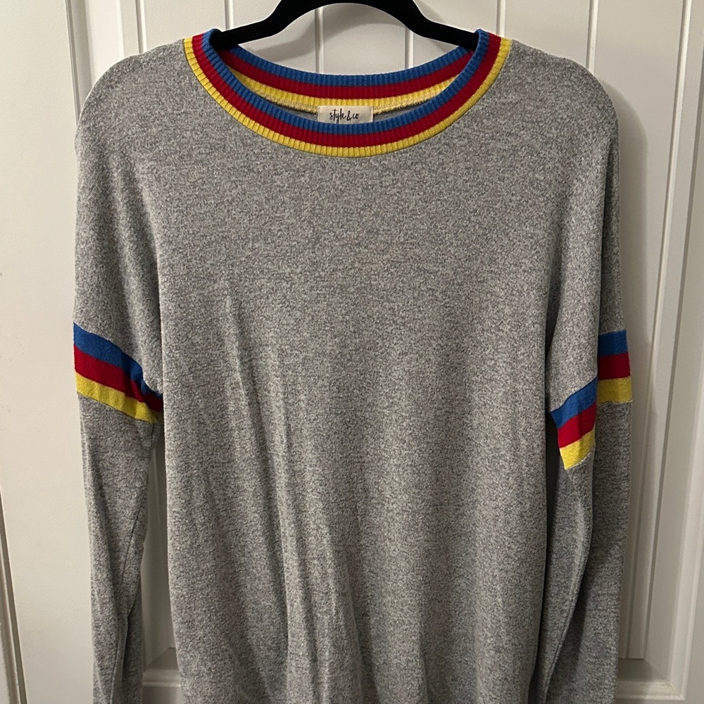 Style & Co. Heather Gray Sweater with Multicolor Accents